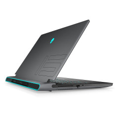 Alienware m15 R6-870