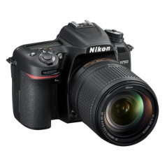 Appareil photo reflex Nikon D7500 noir + AF-S DX 18-140mm f/3.5-5.6 G ED VR