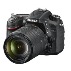 Reflex Nikon D7200 Noir + Objectif AF-S 18-140 mm VR