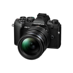 Appareil photo hybride Olympus OM-D E-M5 Mark III noir + ED 12-40mm f/2.8 PRO